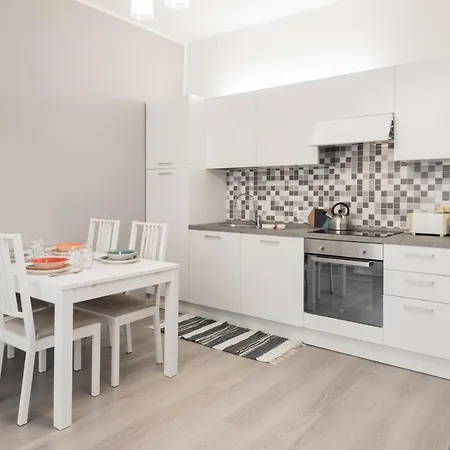 Apartment Dimora Isonzo A With 5 Sleeps Verona