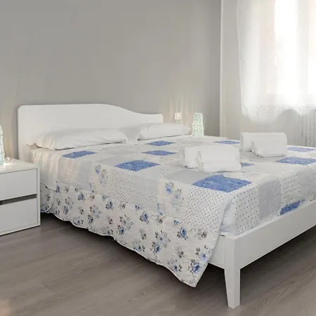 Dimora Isonzo A With 5 Sleeps * Verona