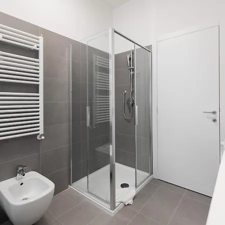 Apartment Dimora Isonzo A With 5 Sleeps Verona